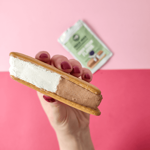 Sandwich à la Glace Lyophilisée (Crème au Chocolat)